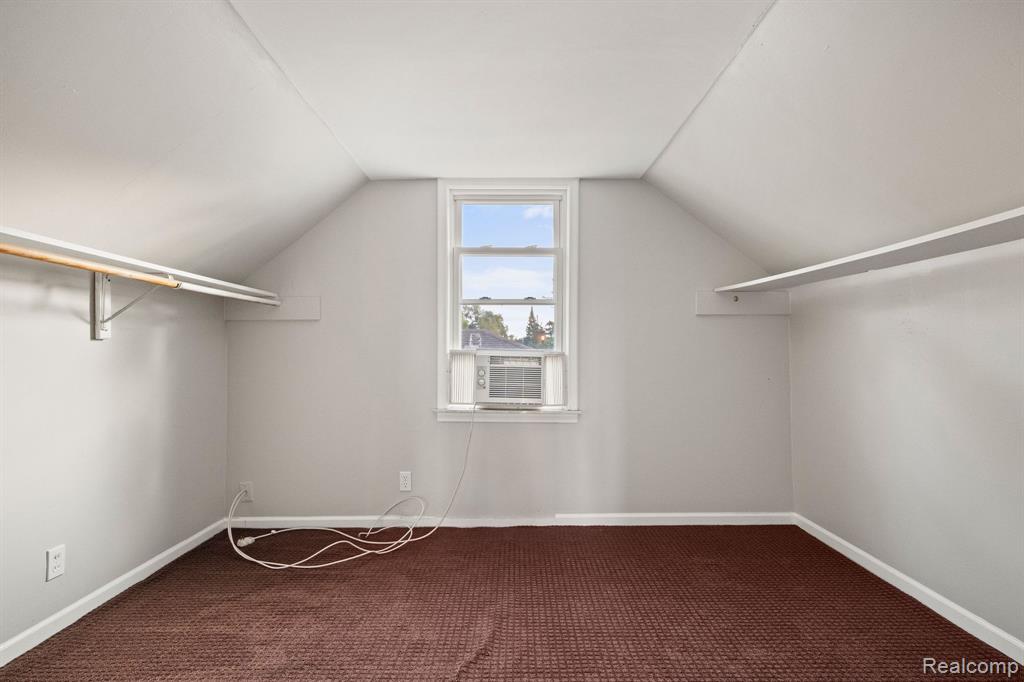 24924 Grove Avenue Eastpointe, MI 48021 - Photo 21 of 30 Gallery Image 21