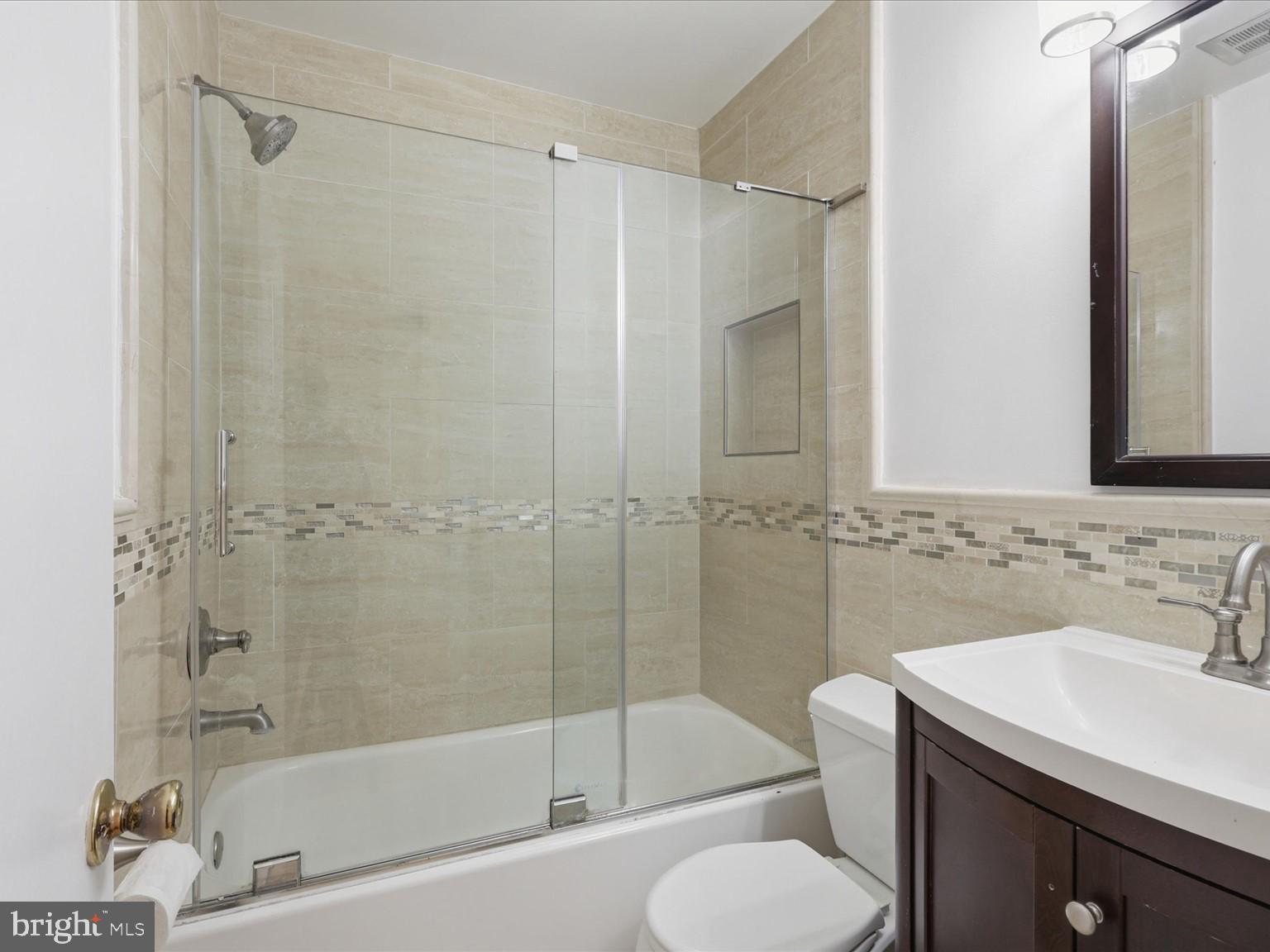 1708 Monza Road McLean, VA 22101 - Photo 12 of 29