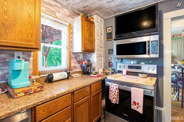 $166,900 | 636 Division Street, Huntington, IN 46750