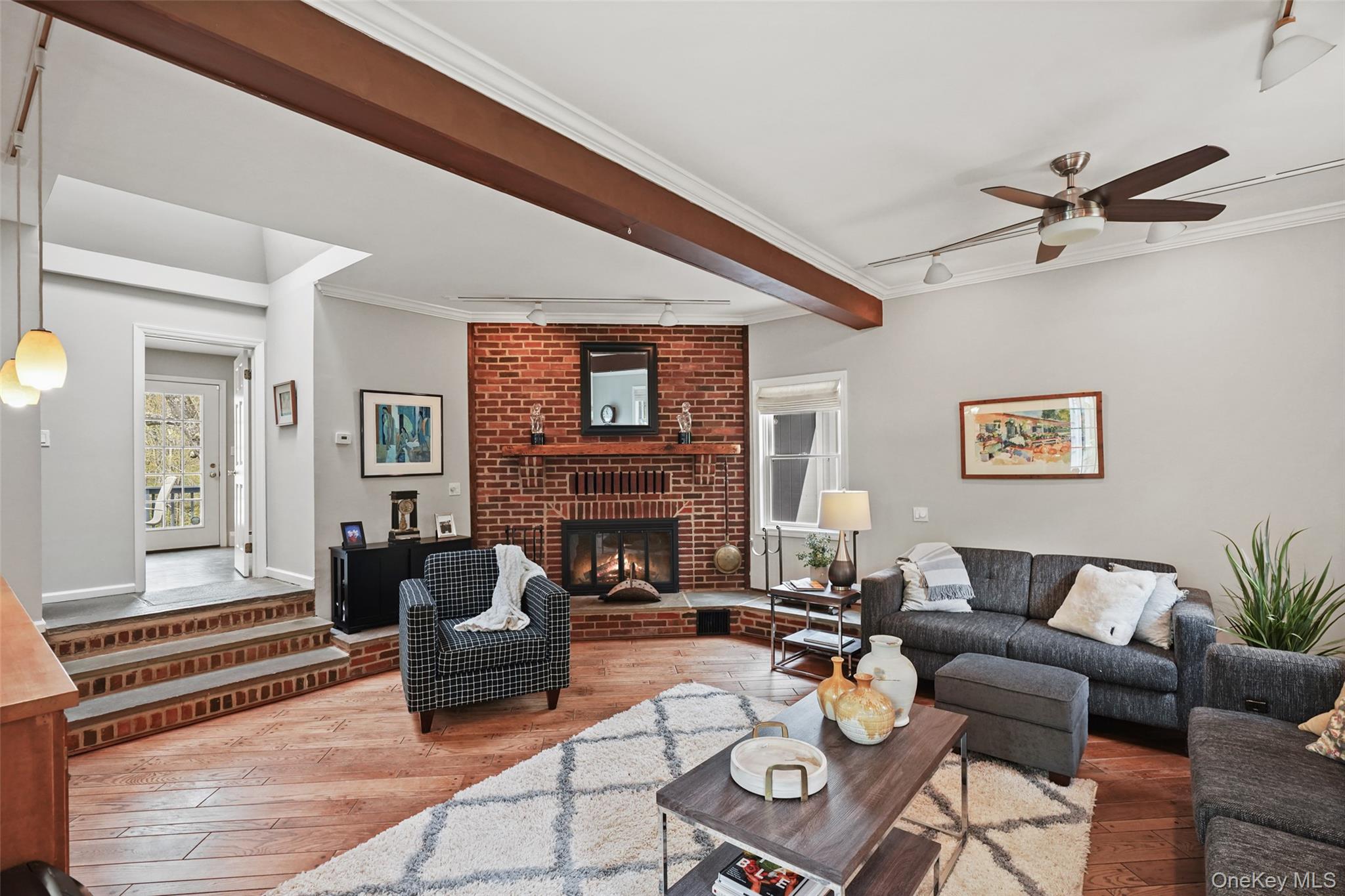 112 Parkview Road North Pound Ridge, NY 10576 - Photo 4 of 39