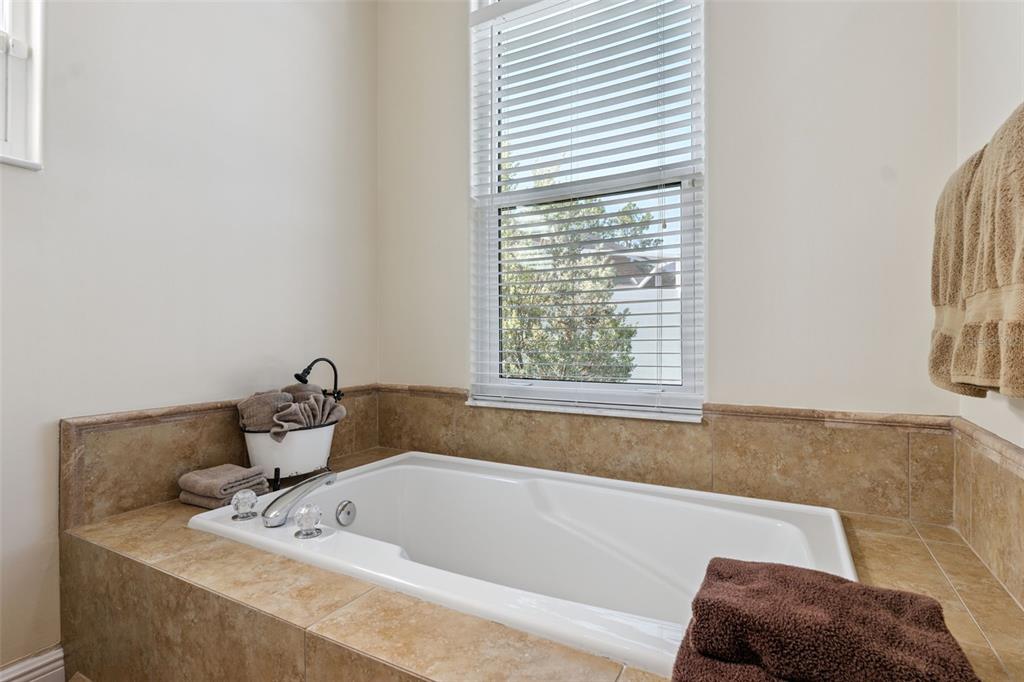 8125 Setters Point Drive New Port Richey, FL 34653 - Photo 46 of 58 Primary Bathroom
