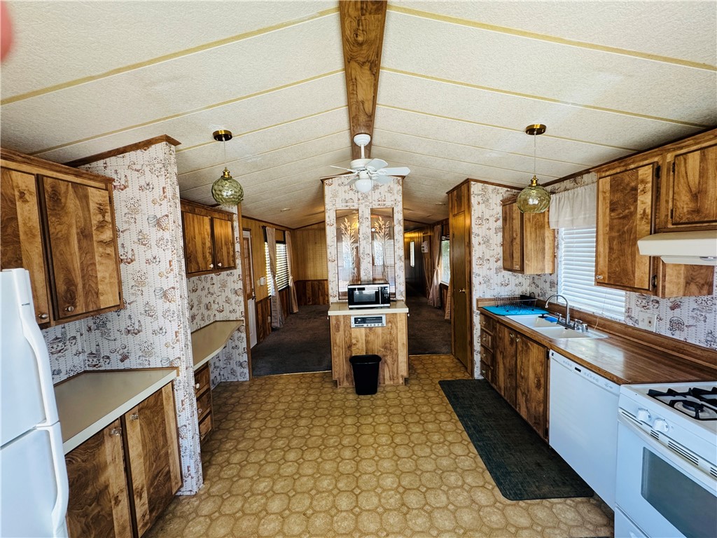 333 Dennison Road, Unit 6 Tehachapi, CA 93561 - Photo 10 of 27