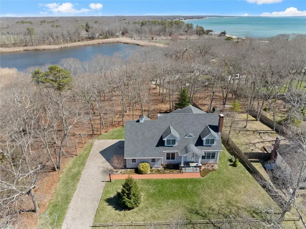 $1,795,000 | 360 Masters Road, Laurel, NY 11948