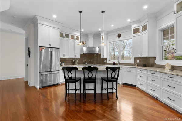 $1,795,000 | 360 Masters Road, Laurel, NY 11948
