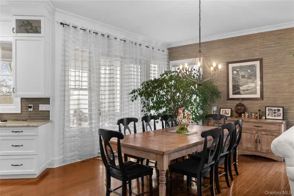 $1,795,000 | 360 Masters Road, Laurel, NY 11948