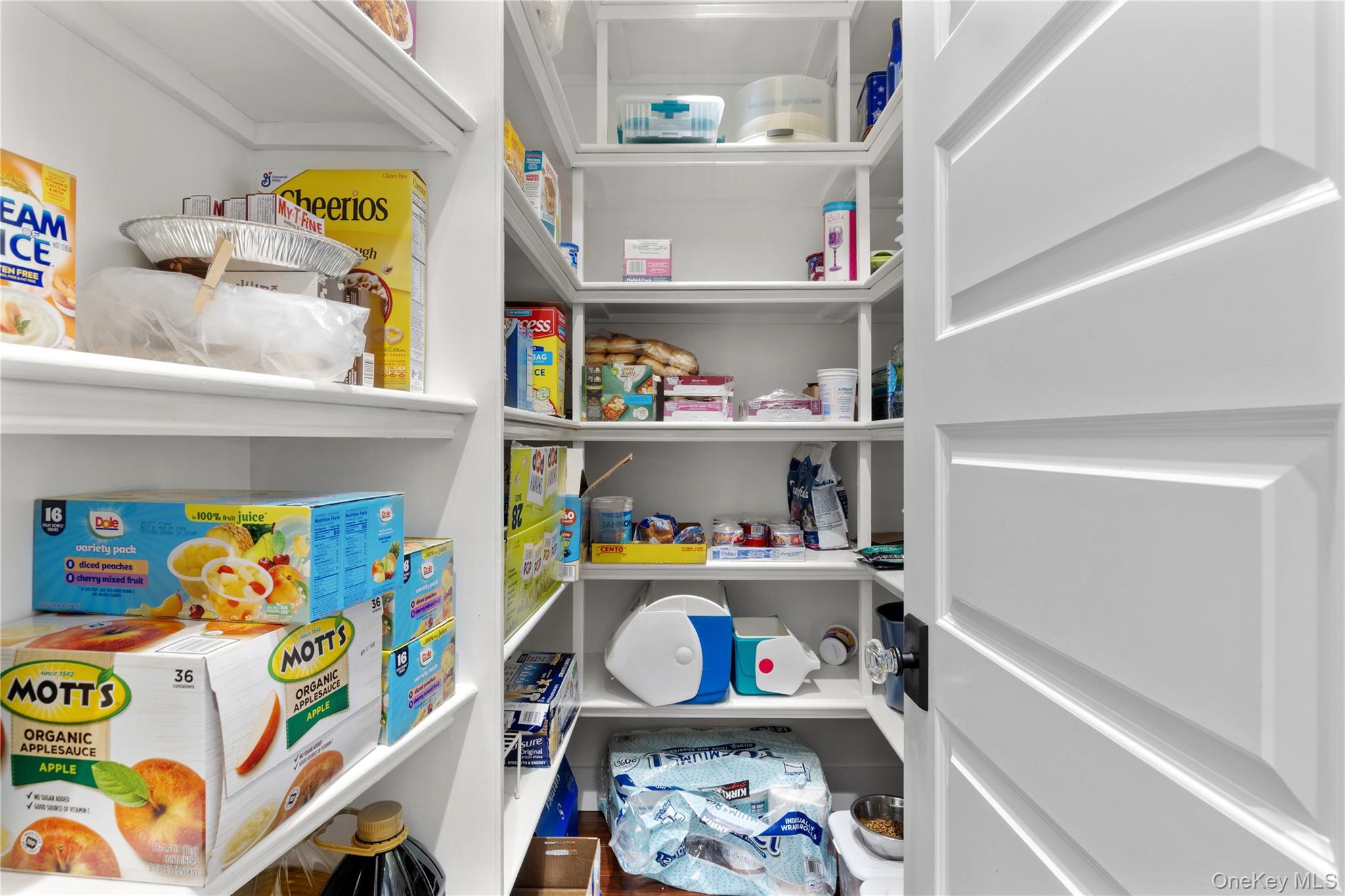 360 Masters Road Laurel, NY 11948 - Photo 24 of 49