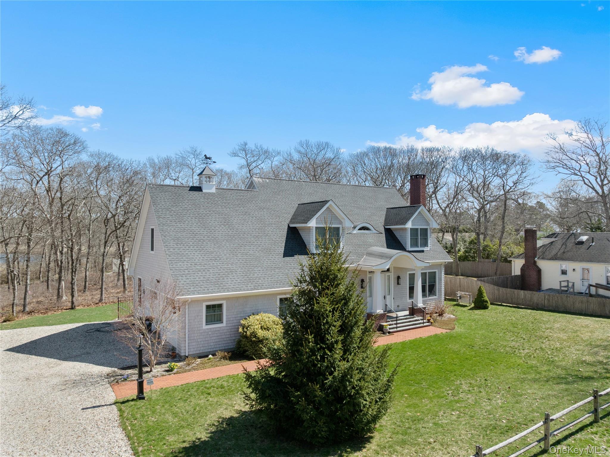 360 Masters Road Laurel, NY 11948 - Photo 4 of 49