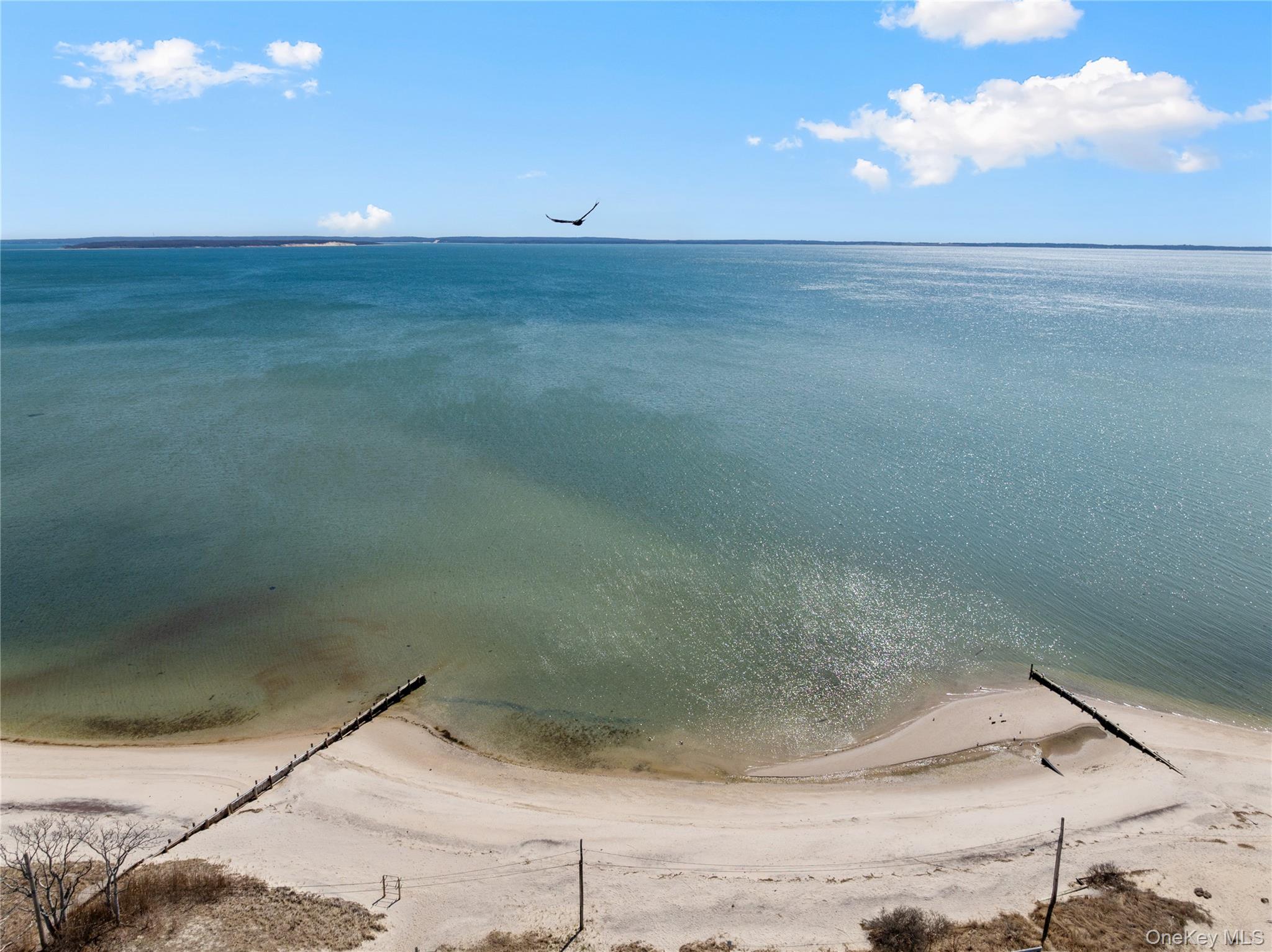 360 Masters Road Laurel, NY 11948 - Photo 6 of 49 a view of a small space
