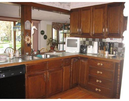 212 Manchonis Road Wilbraham, MA 01095 - Photo 5 of 11 Gallery Image 5