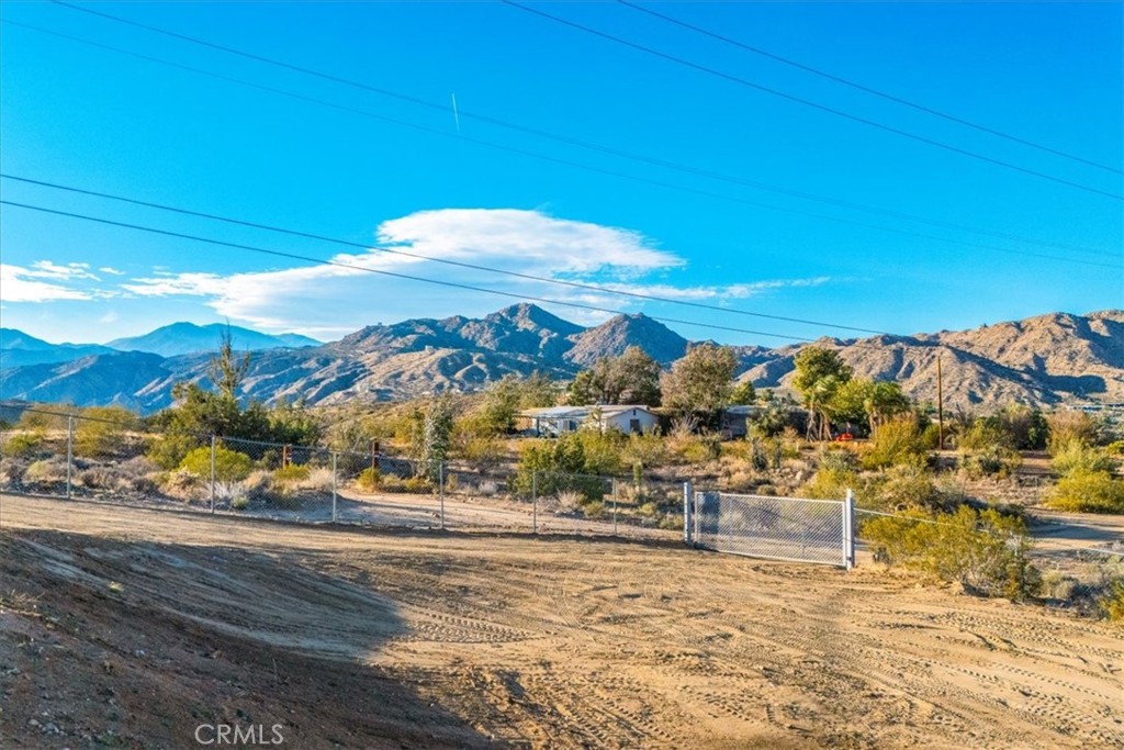 7959 Stephenson Lane Yucca Valley, CA 92284 - Photo 14 of 75