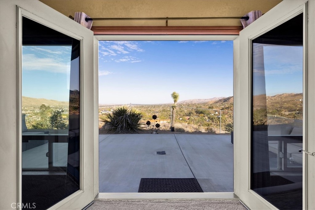 7959 Stephenson Lane Yucca Valley, CA 92284 - Photo 36 of 75