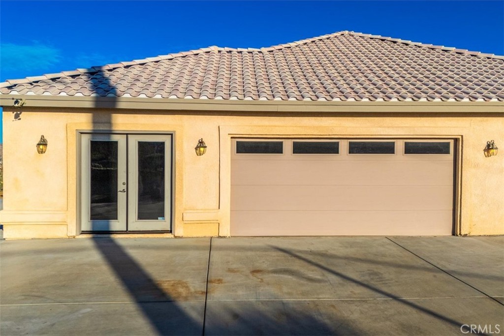 7959 Stephenson Lane Yucca Valley, CA 92284 - Photo 71 of 75 a front view of a building
