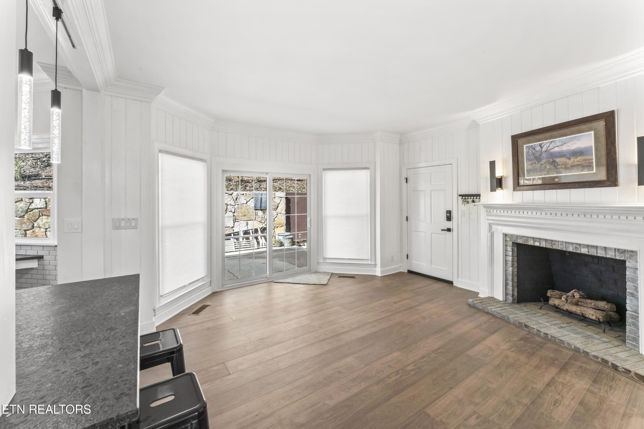 103 Amanda Place Oak Ridge, TN 37830 - Photo 3 of 33