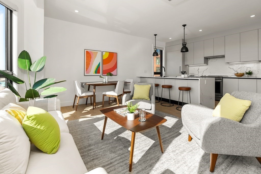 75 West Broadway, Unit 302 Boston, MA 02127 - Photo 1 of 19