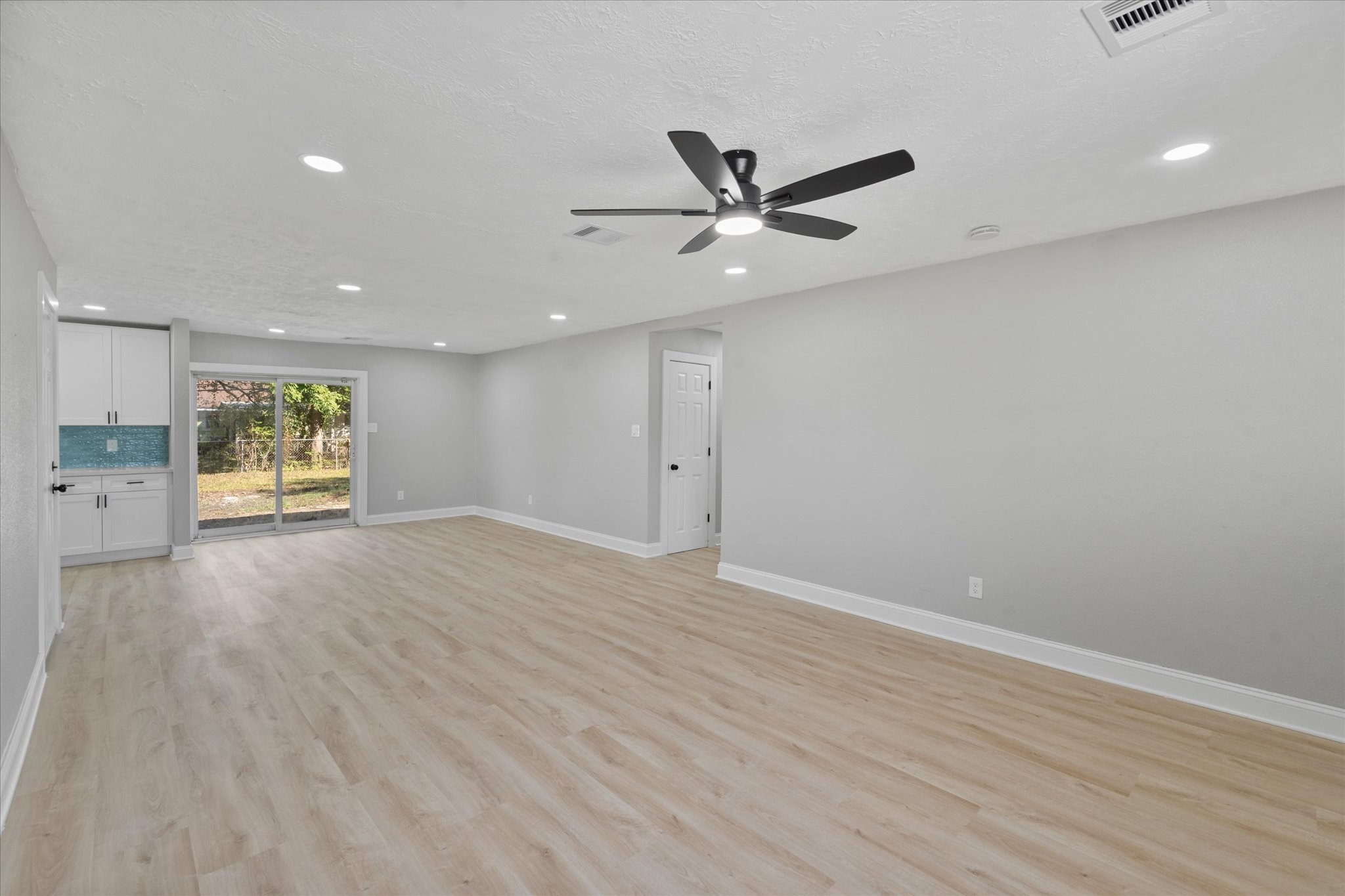 5531 Elm Tree Drive Houston, TX 77048 - Photo 25 of 28