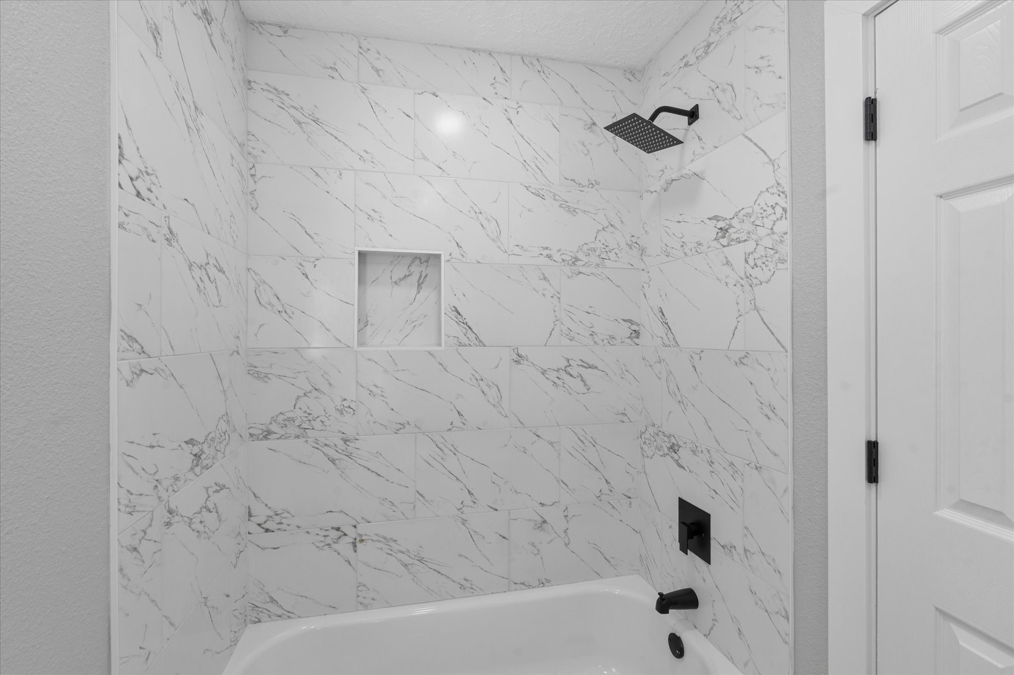 5531 Elm Tree Drive Houston, TX 77048 - Photo 8 of 28