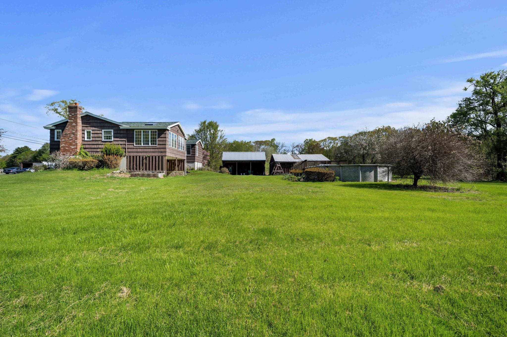 58 Willow Road East Kingston, NH 03827 - Photo 2 of 47