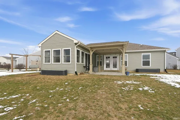 $339,900 | 3810 Victoria Lakes Court, New Haven, IN 46774