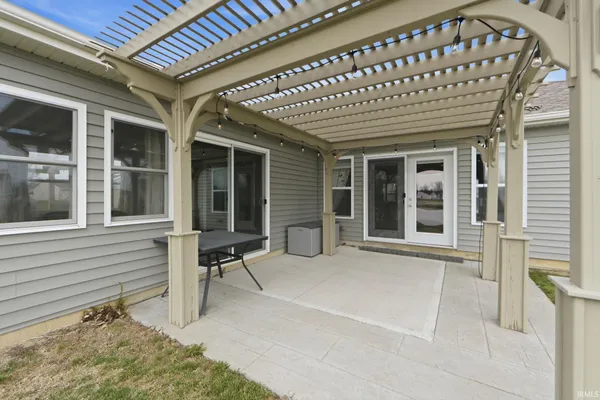 $339,900 | 3810 Victoria Lakes Court, New Haven, IN 46774