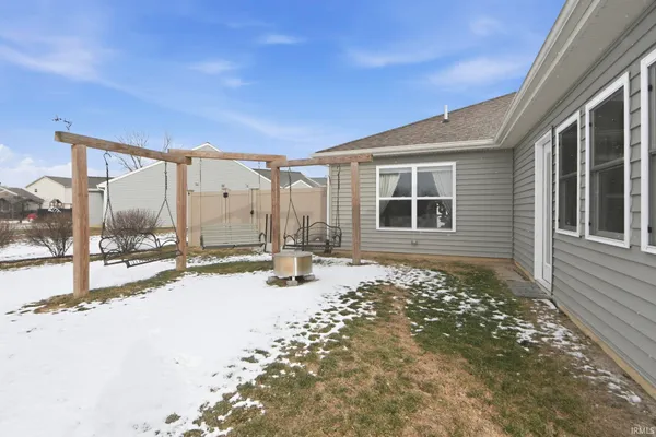 $339,900 | 3810 Victoria Lakes Court, New Haven, IN 46774