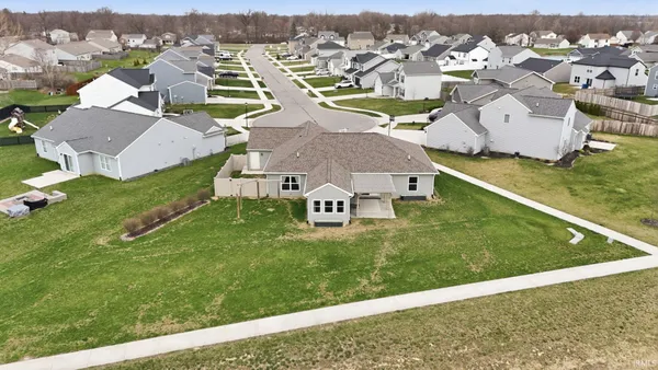 $339,900 | 3810 Victoria Lakes Court, New Haven, IN 46774