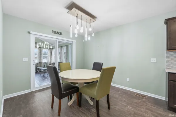 $339,900 | 3810 Victoria Lakes Court, New Haven, IN 46774