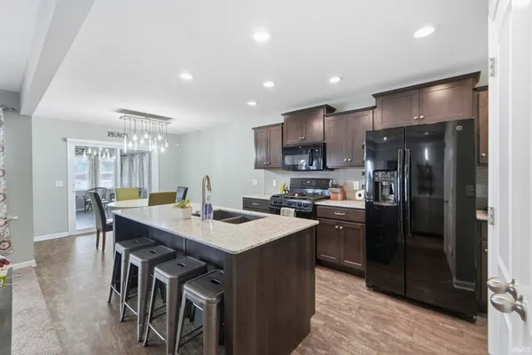 $339,900 | 3810 Victoria Lakes Court, New Haven, IN 46774