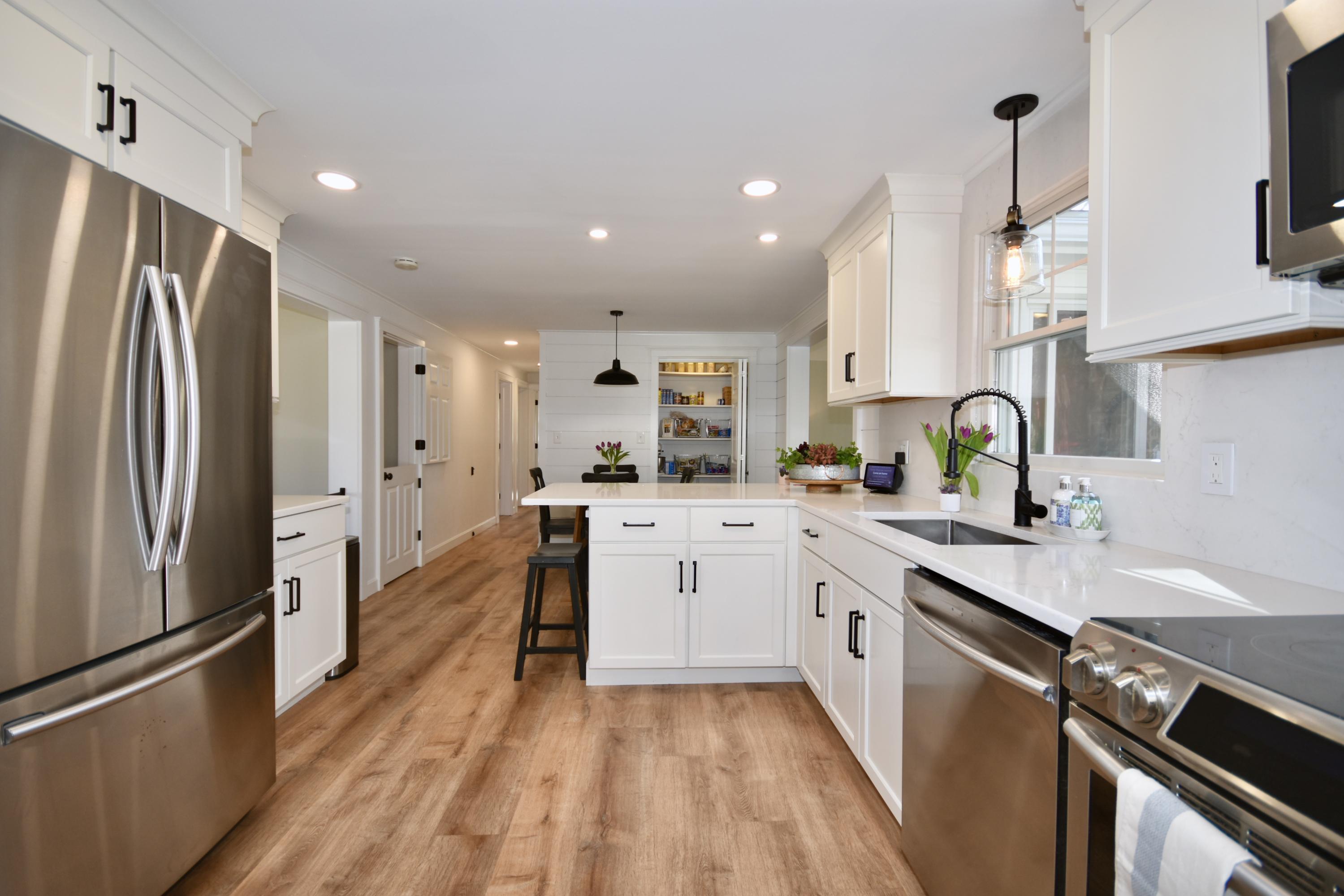 14 Hunters Ridge Road Sagamore Beach, MA 02562 - Photo 6 of 35 478AC5A7-4C14-4426-8BD8-3C642B37CEFE_1_2