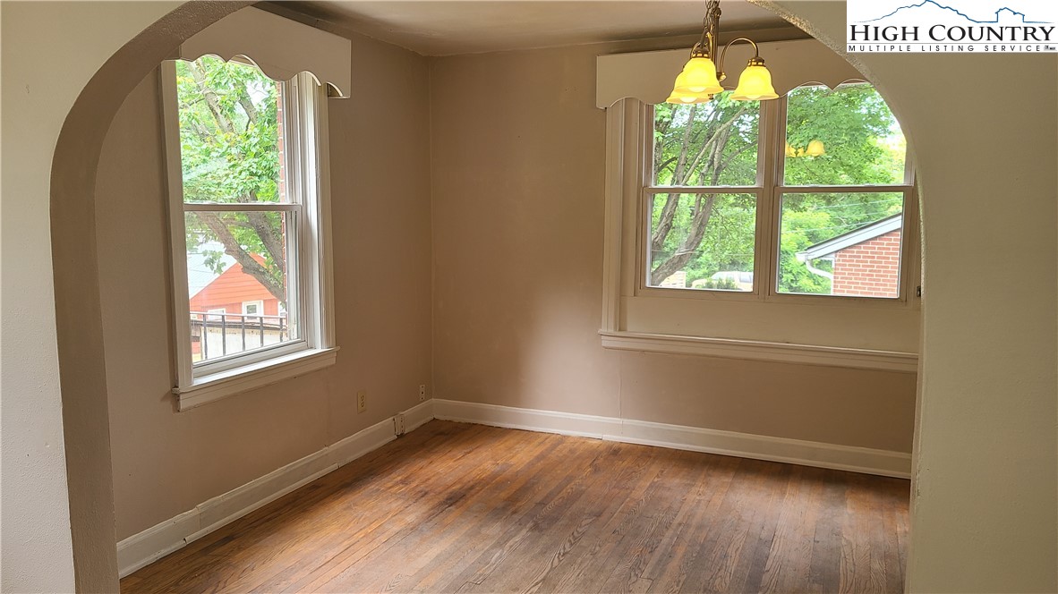 463 Oak Street Boone, NC 28607 - Photo 5 of 13 Gallery Image 5
