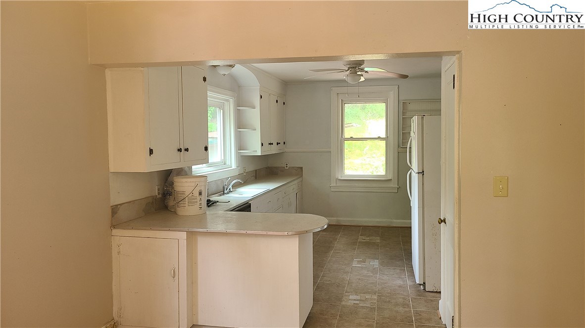463 Oak Street Boone, NC 28607 - Photo 6 of 13 Gallery Image 6