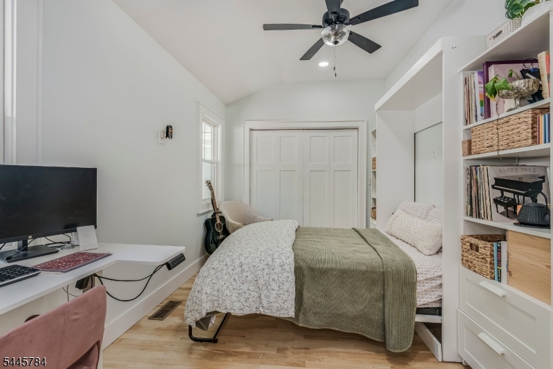 75 High Street Newton, NJ 07860 - Photo 12 of 27