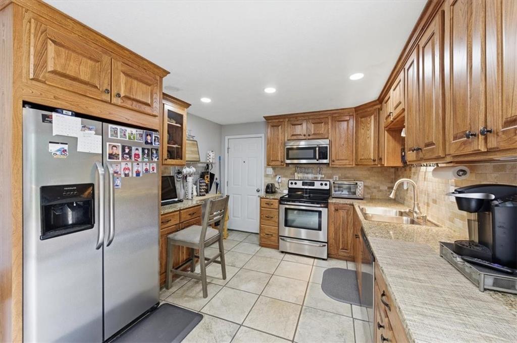 238 Center Grange Road Aliquippa, PA 15001 - Photo 8 of 33 Gallery Image 8