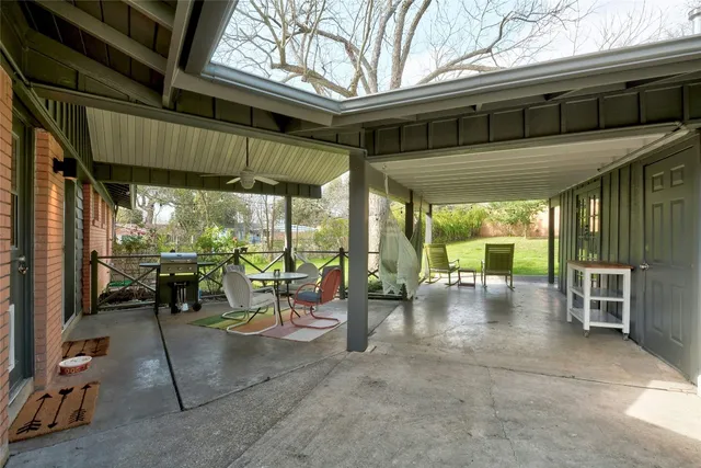 $3,000 | 4620 Englewood Drive, Austin, TX 78745