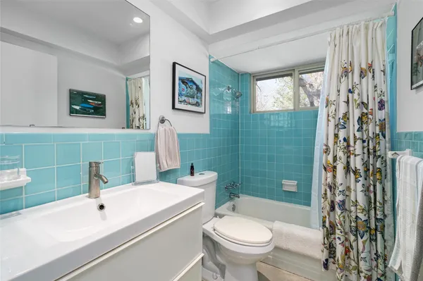 $3,100 | 4620 Englewood Drive, Austin, TX 78745