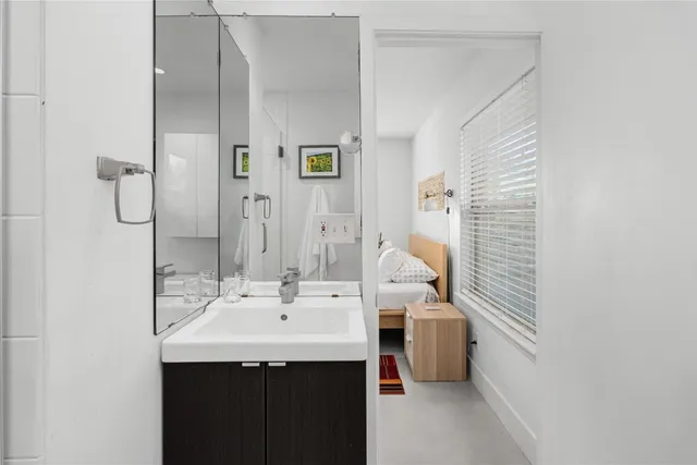 $3,000 | 4620 Englewood Drive, Austin, TX 78745