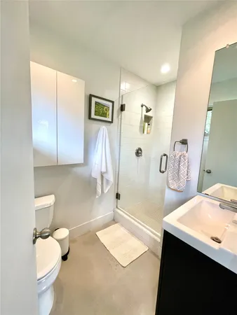 $3,100 | 4620 Englewood Drive, Austin, TX 78745