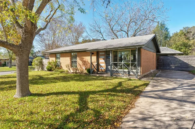 $3,000 | 4620 Englewood Drive, Austin, TX 78745