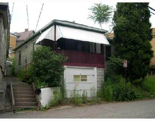 21 East Roseridge Street Bellevue, PA 15202 - Photo 1 of 6 Exterior Front.