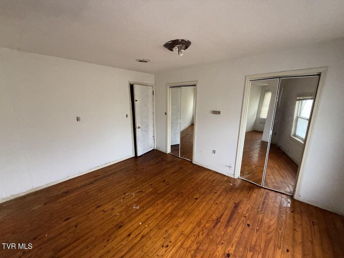 1427 Reed Hollow Road Gate City, VA 24251 - Photo 8 of 16 IMG_4105