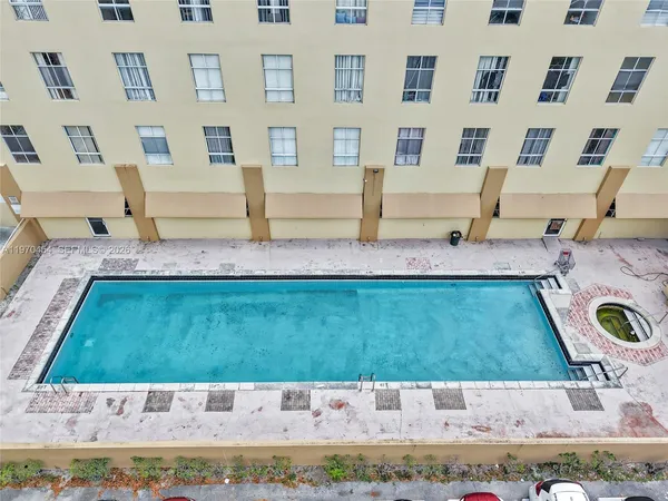 $275,000 | 7400 West 20th Avenue, Unit 402, Hialeah, FL 33016