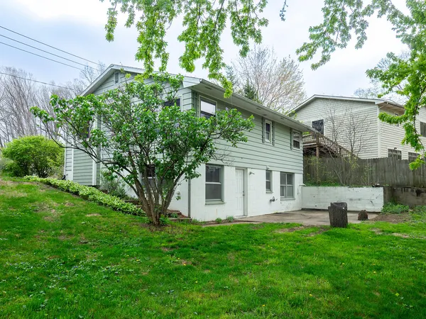 $352,000 | 923 Bell Avenue, New Buffalo, MI 49117