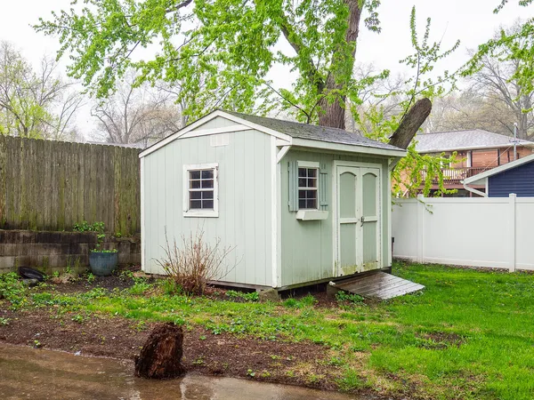 $352,000 | 923 Bell Avenue, New Buffalo, MI 49117