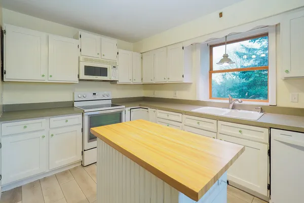 $352,000 | 923 Bell Avenue, New Buffalo, MI 49117