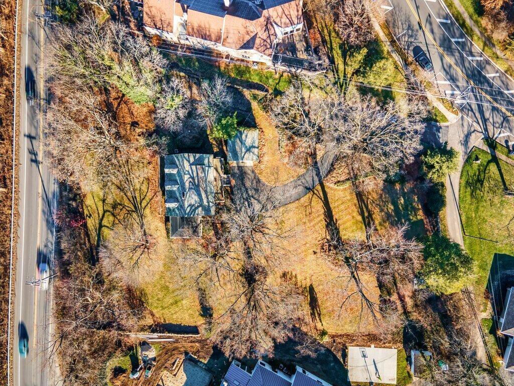 4312 Riverside Drive Columbus, OH 43220 - Photo 10 of 29 4312 Riverside Drive-7.jpg-SMALL