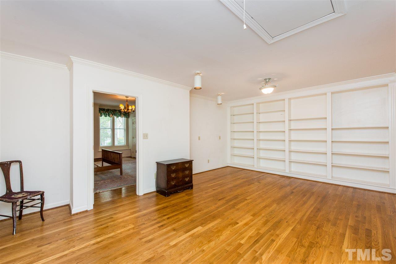5835 Sentinel Drive Raleigh, NC 27609 - Photo 18 of 25 Gallery Image 18