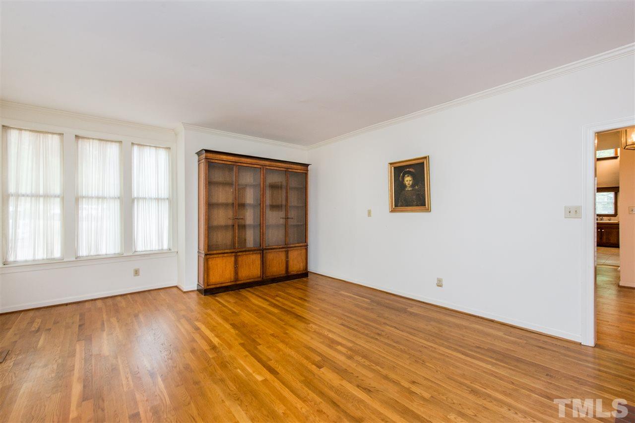 5835 Sentinel Drive Raleigh, NC 27609 - Photo 8 of 25 Gallery Image 8