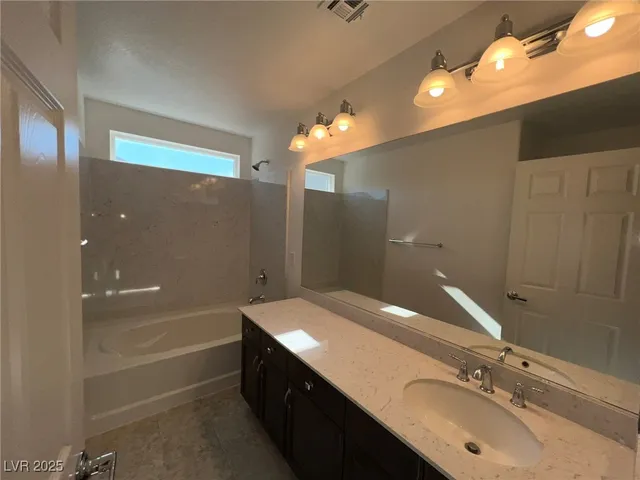 $2,835 | 7075 Jasper Hill Way, Las Vegas, NV 89118