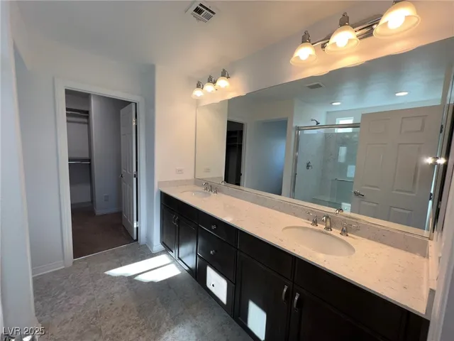 $2,835 | 7075 Jasper Hill Way, Las Vegas, NV 89118