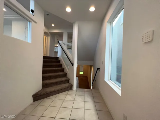 $2,835 | 7075 Jasper Hill Way, Las Vegas, NV 89118