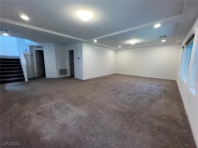 $2,835 | 7075 Jasper Hill Way, Las Vegas, NV 89118